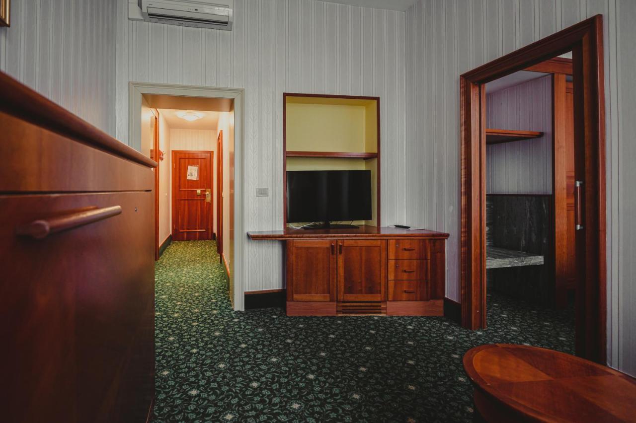 Hotel Kristal - Terme Krka Dolenjske Toplice Esterno foto